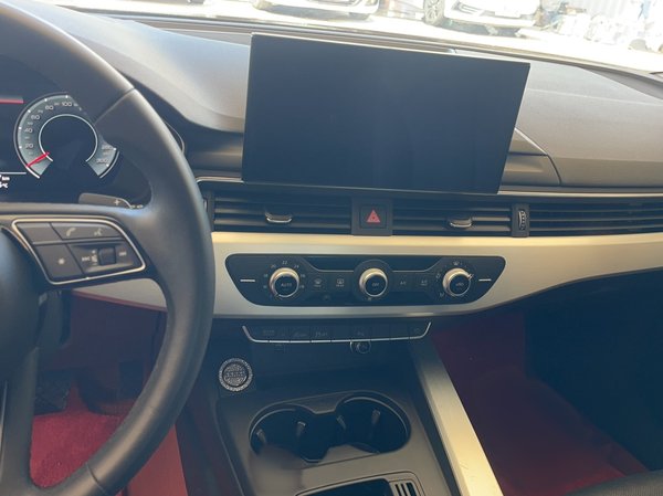 Audi A4L 2022, 40600 км, за 25246 USD - фото 9