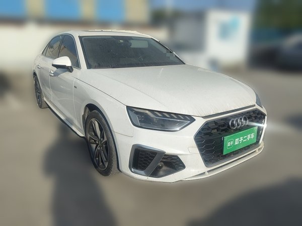 Audi A4L 2022, 52600 км, за 18825 USD