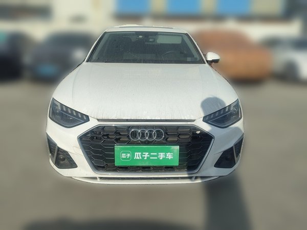 Audi A4L 2022, 52600 км, за 18825 USD
