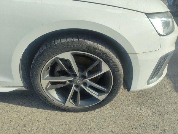 Audi A4L 2022, 52600 км, за 18825 USD - фото 8