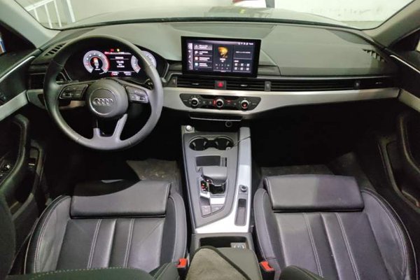 Audi A4L 2023, 21500 км, за 23612 USD - фото 12