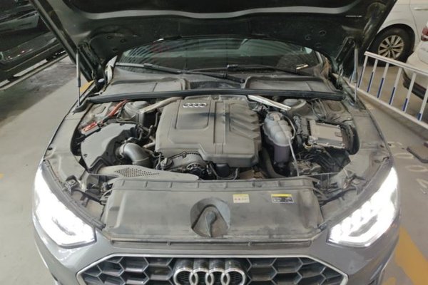 Audi A4L 2023, 21500 км, за 23612 USD - фото 24