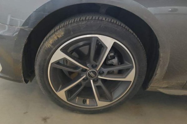 Audi A4L 2023, 21500 км, за 23612 USD - фото 10