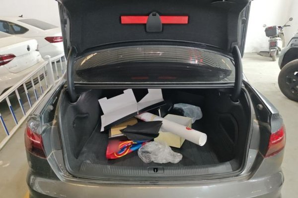 Audi A4L 2023, 21500 км, за 23612 USD - фото 22