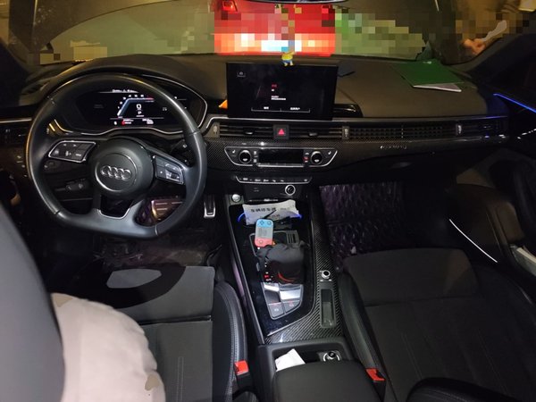 Audi A4L 2023, 25700 км, за 29712 USD - фото 11