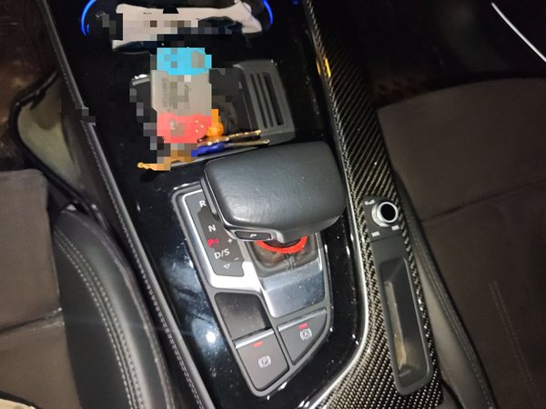 Audi A4L 2023, 25700 км, за 29712 USD - фото 16