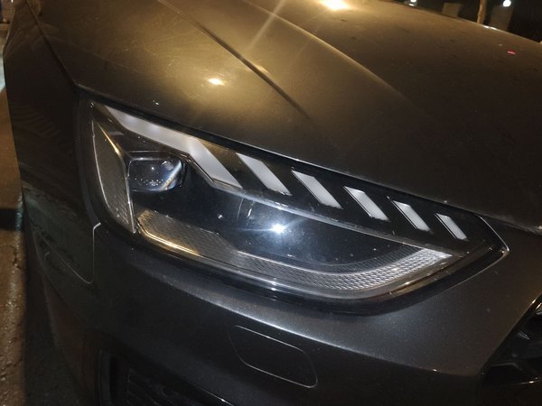 Audi A4L 2023, 25700 км, за 29712 USD - фото 7