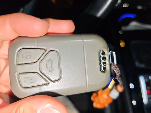 Audi A4L 2023, 25700 км, за 29712 USD