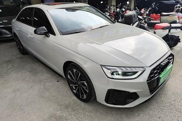 Audi A4L 2023, 53400 км, за 24921 USD - фото 19