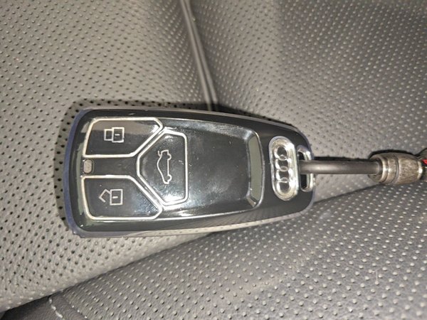 Audi A4L 2023, 24600 км, за 27672 USD - фото 12