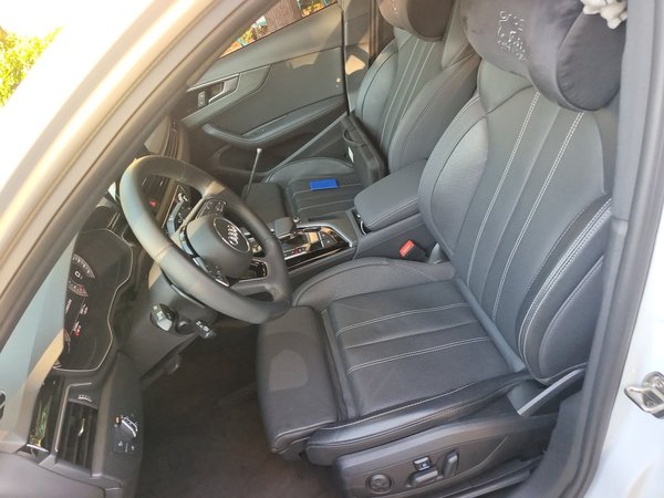 Audi A4L 2023, 32400 км, за 28663 USD - фото 16