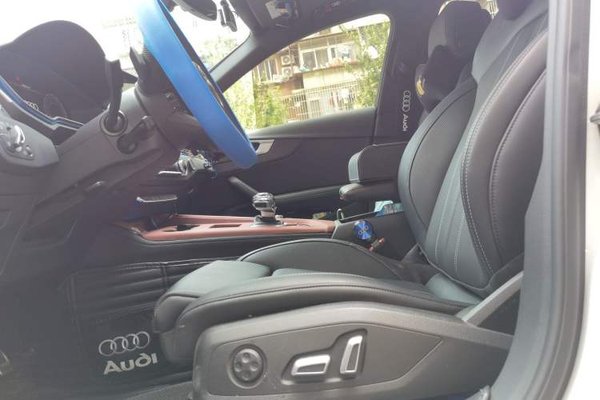 Audi A4L 2024, 14800 км, за 26421 USD - фото 15