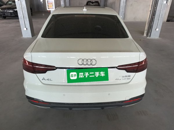 Audi A4L 2024, 15800 км, за 27759 USD