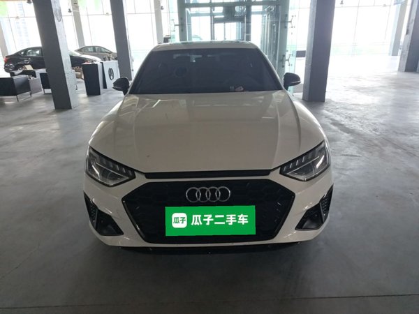 Audi A4L 2024, 15800 км, за 27759 USD