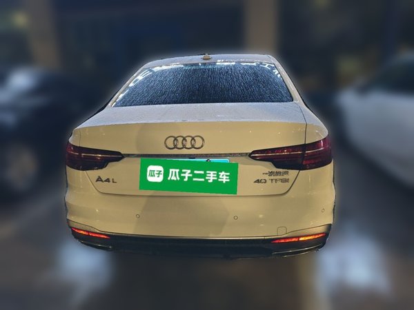Audi A4L · 2024 год