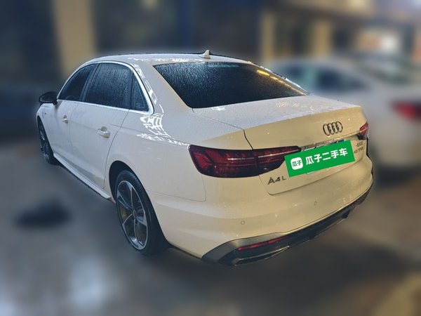 Audi A4L 2024, 65400 км, за 23749 USD