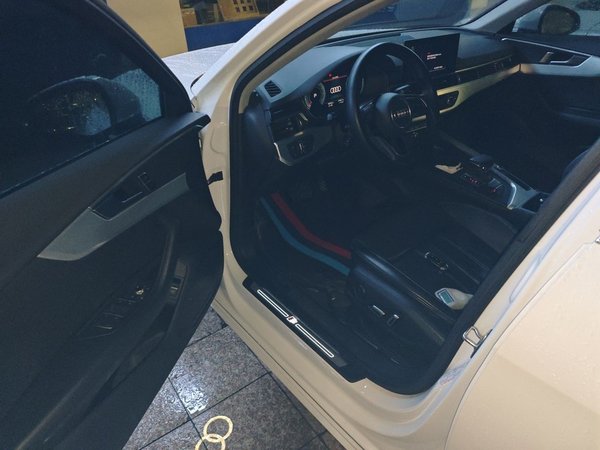 Audi A4L 2024, 65400 км, за 23749 USD - фото 12