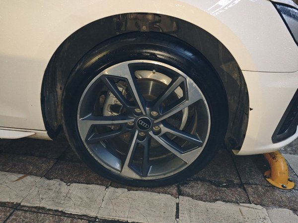 Audi A4L 2024, 65400 км, за 23749 USD - фото 8