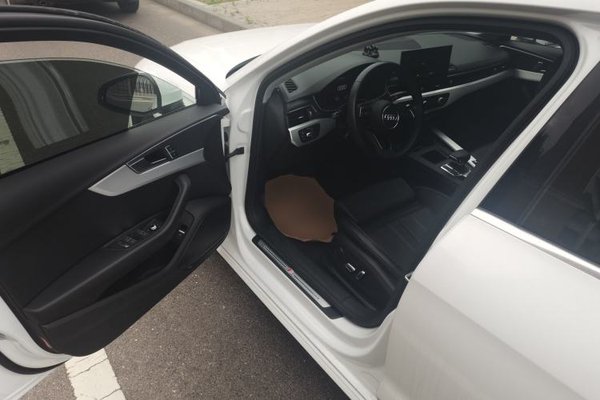 Audi A4L 2024, 87100 км, за 20900 USD - фото 16