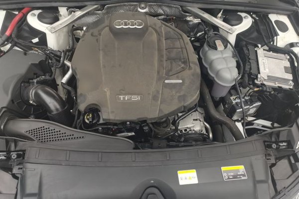 Audi A4L 2024, 87100 км, за 20900 USD - фото 21