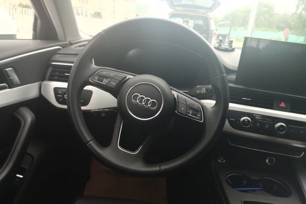 Audi A4L 2024, 87100 км, за 20900 USD - фото 10