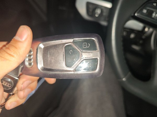 Audi A5 2022, 60199 км, за 26316 USD - фото 9