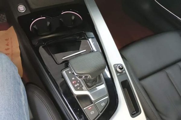 Audi A5 2022, 49700 км, за 31900 USD - фото 16