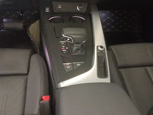 Audi A5 2023, 11600 км, за 30743 USD - фото 17