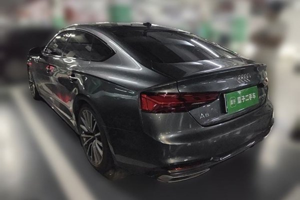Audi A5 2024, 21300 км, за 31038 USD