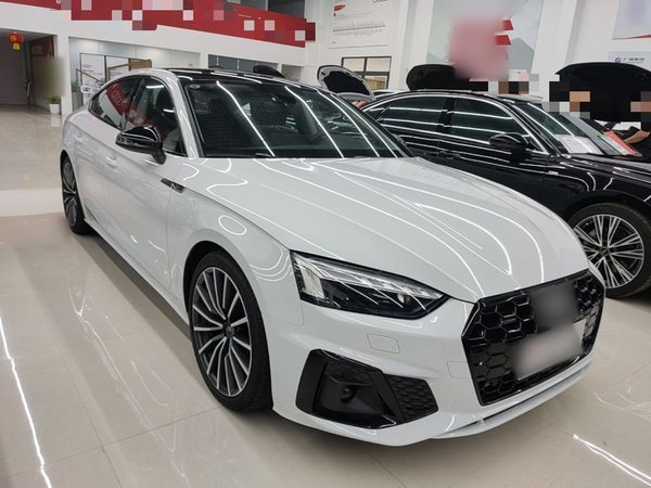 Audi A5 2024, 2000 км, за 36523 USD
