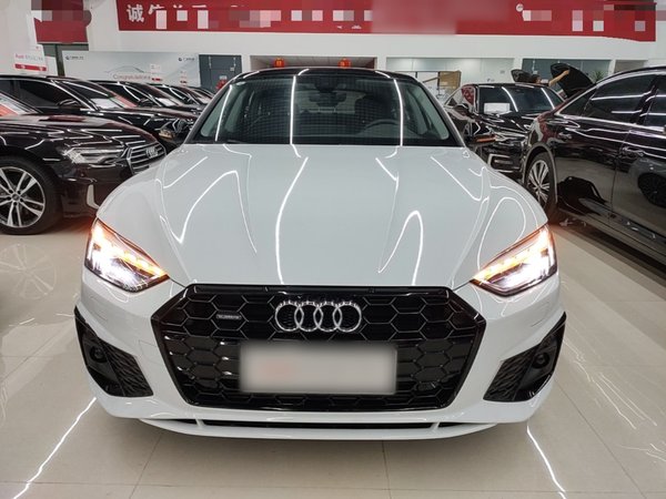 Audi A5 2024, 2000 км, за 36523 USD