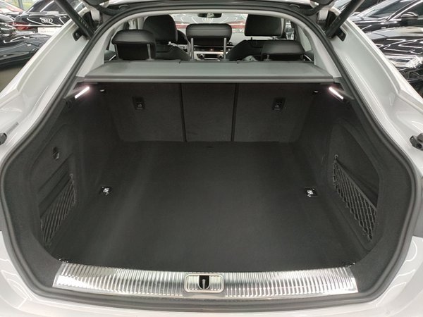 Audi A5 2024, 2000 км, за 36523 USD - фото 22