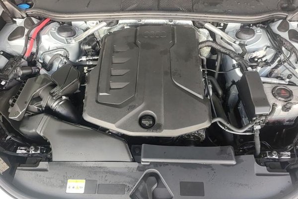 Audi A5L 2026, 4500 км, за 50740 USD - фото 24