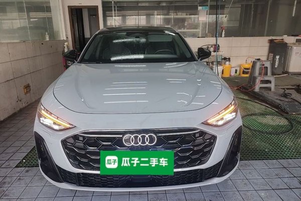 Audi A5L 2026, 4500 км, за 50740 USD