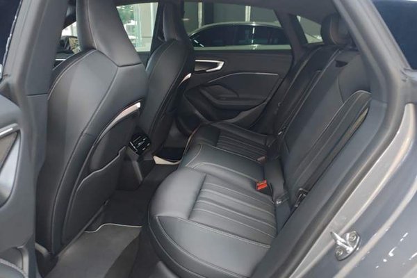 Audi A5L Sportback 2026, 11900 км, за 34954 USD - фото 25