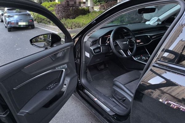 Audi A6 2022, 65500 км, за 30681 USD - фото 16
