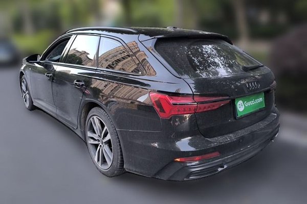 Audi A6 2022, 65500 км, за 30681 USD