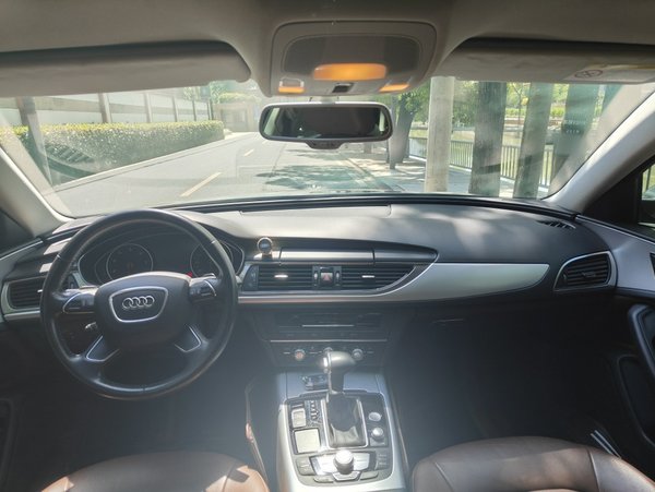 Audi A6L 2014, 110500 км, за 10522 USD - фото 12