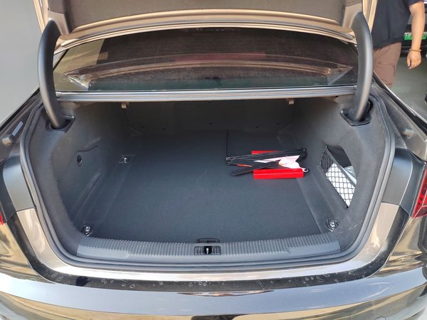 Audi A6L 2016, 169500 км, за 17187 USD - фото 18