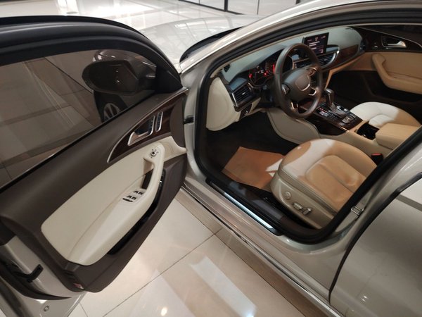 Audi A6L 2016, 25300 км, за 25682 USD - фото 21