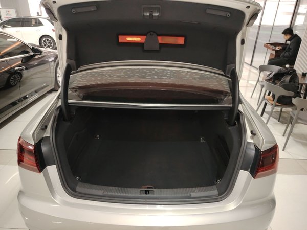 Audi A6L 2016, 25300 км, за 25682 USD - фото 18