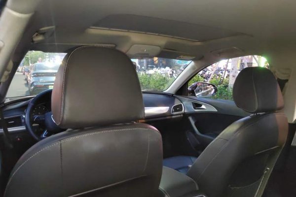 Audi A6L 2018, 99100 км, за 18866 USD - фото 19
