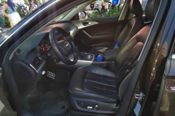 Audi A6L 2018, 99100 км, за 18866 USD - фото 16