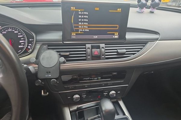 Audi A6L 2018, 131900 км, за 20824 USD - фото 13