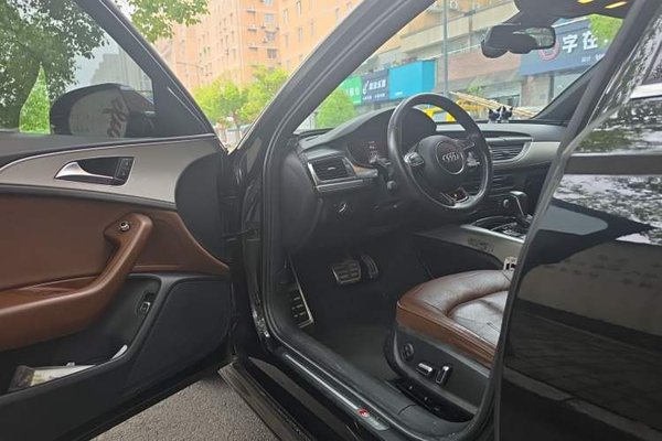 Audi A6L 2018, 131900 км, за 20824 USD - фото 19
