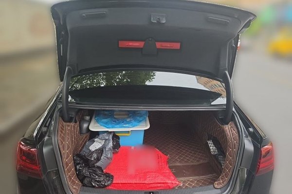 Audi A6L 2018, 131900 км, за 20824 USD - фото 16