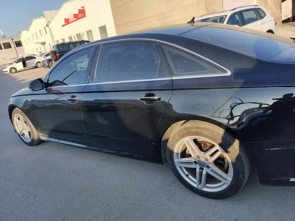 Audi A6L 2018, 101300 км, за 23516 USD