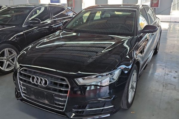Audi A6L · 2018 год