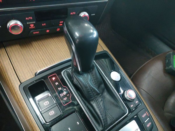 Audi A6L 2018, 152700 км, за 18252 USD - фото 15