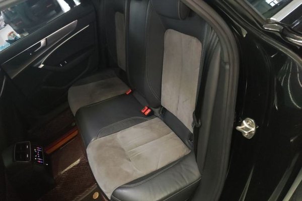 Audi A6L 2019, 81600 км, за 30809 USD - фото 20